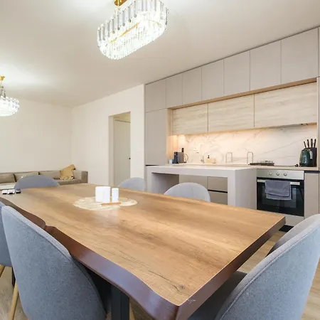 Apartment Crystal Luxe 2-bedroom Plovdiv
